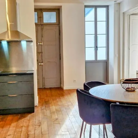 La Parqueterie - 2 Pas Des Thermes - 6 Voyageurs Apartmán *