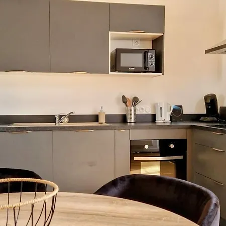 La Parqueterie - 2 Pas Des Thermes - 6 Voyageurs *