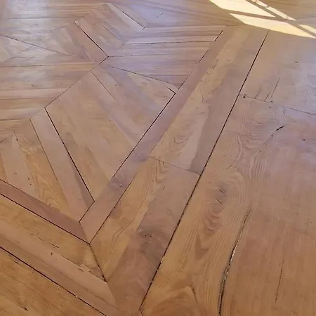 La Parqueterie - 2 Pas Des Thermes - 6 Voyageurs *